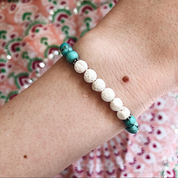 Turquoise & White Lava Stone Crystal Bracelet - Picture 2 of 3